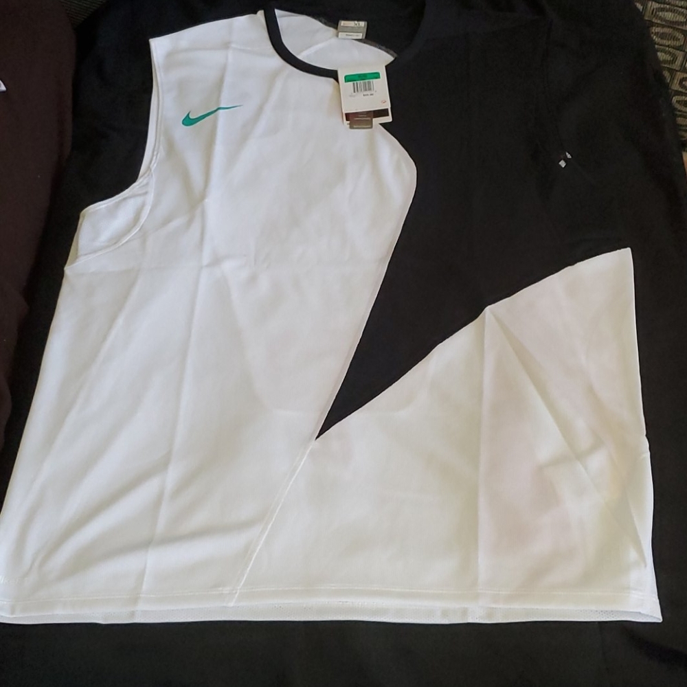 💚Black/white workout tank